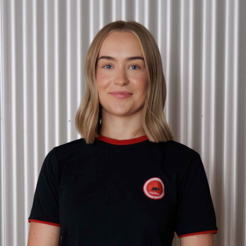 Julie Bolatzká photo portrait